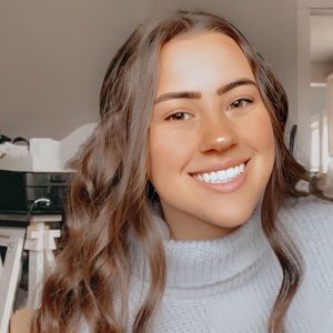 Meet your Posher, Isabella